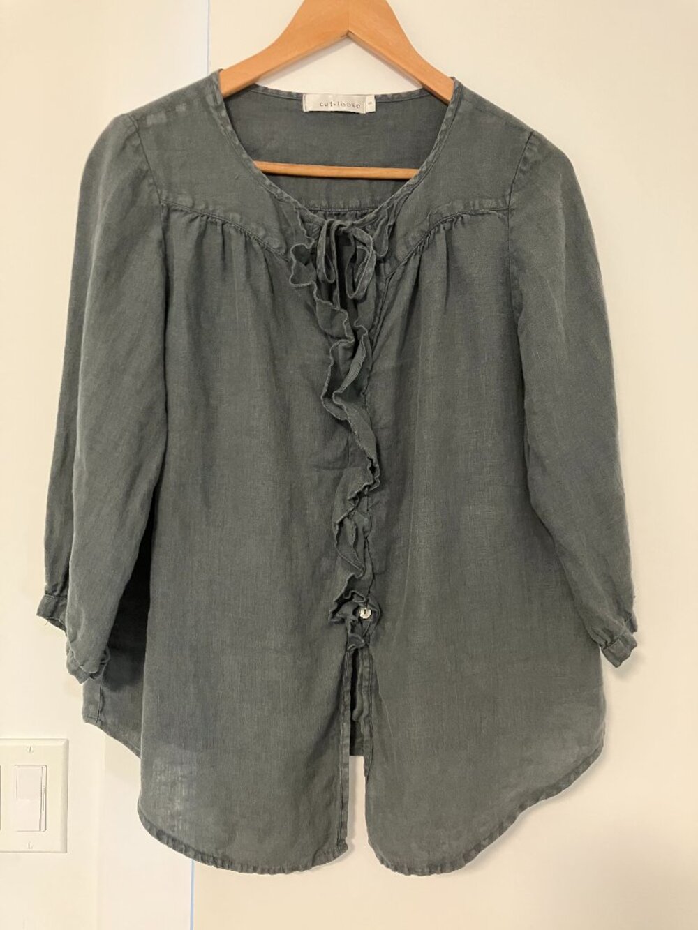 GUC Cut Loose Linen Top
